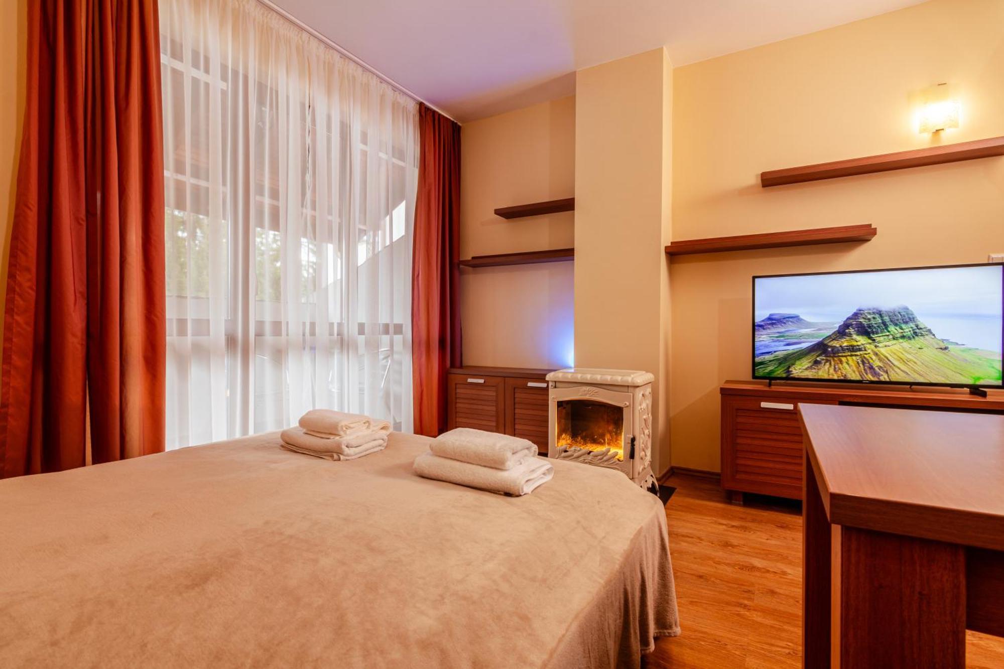 Studio By Mountain Lakes Ezerovo  Экстерьер фото